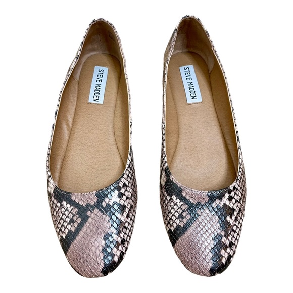 Steve Madden Shoes - Steve Madden Size 8 Danni Snake Print Slip On Ballet Flats